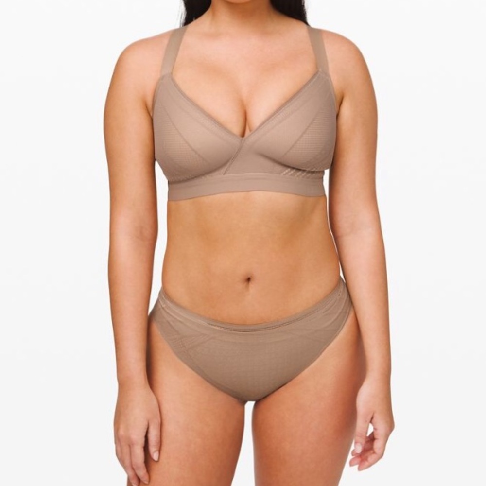 *Lululemon Nude Awake to Lace Bra - Picture 3 of 3